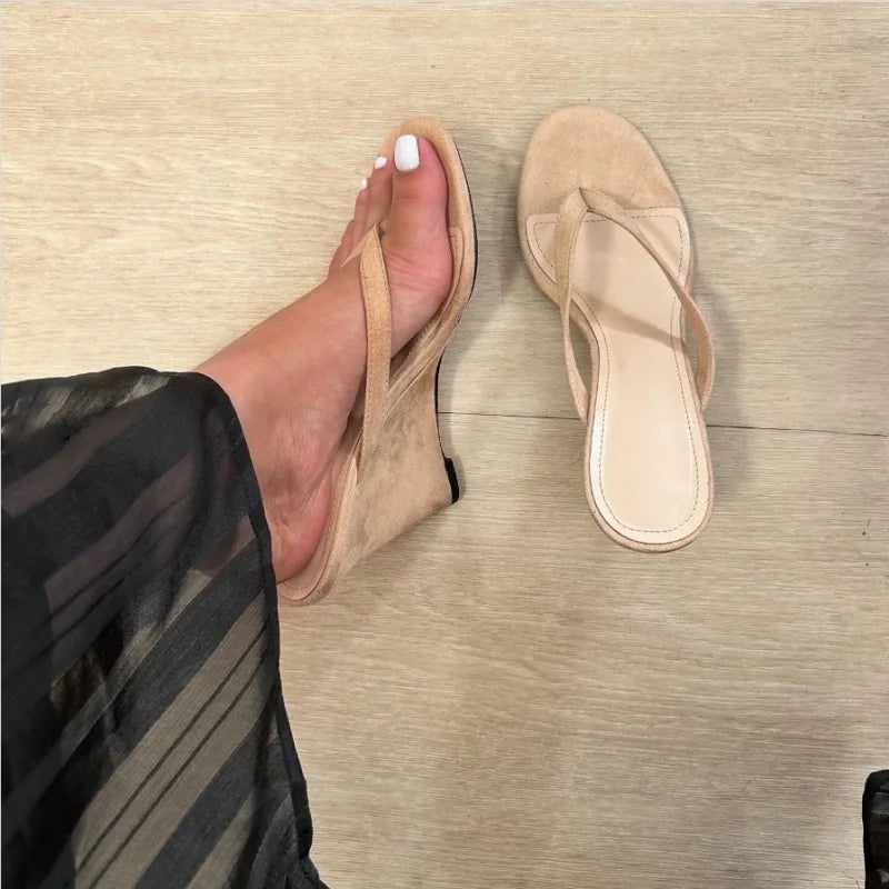 Summer Lightweight Fashion Sandals Round-Toe Flip-Flops Wedge Heels Womens High Heels Shoes Anti-Slippery Outdoor