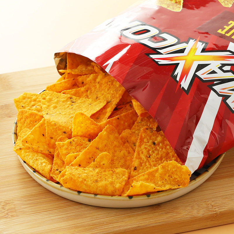 Indonesia Imported Max Barbecue Cheese Flavored Corn Flakes Triangle Chips Casual Puffed Snacks Wholesale