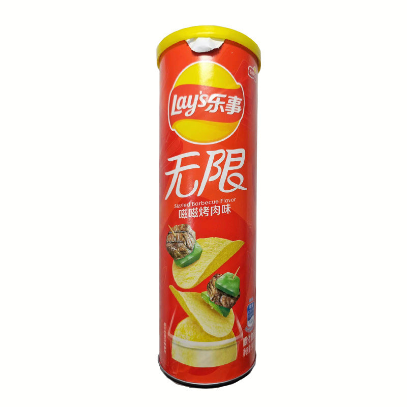 Lay's potato chips in buckets, leisure puffed snacks, potato chips, souvenirs, potato chips, supermarket wholesale snacks