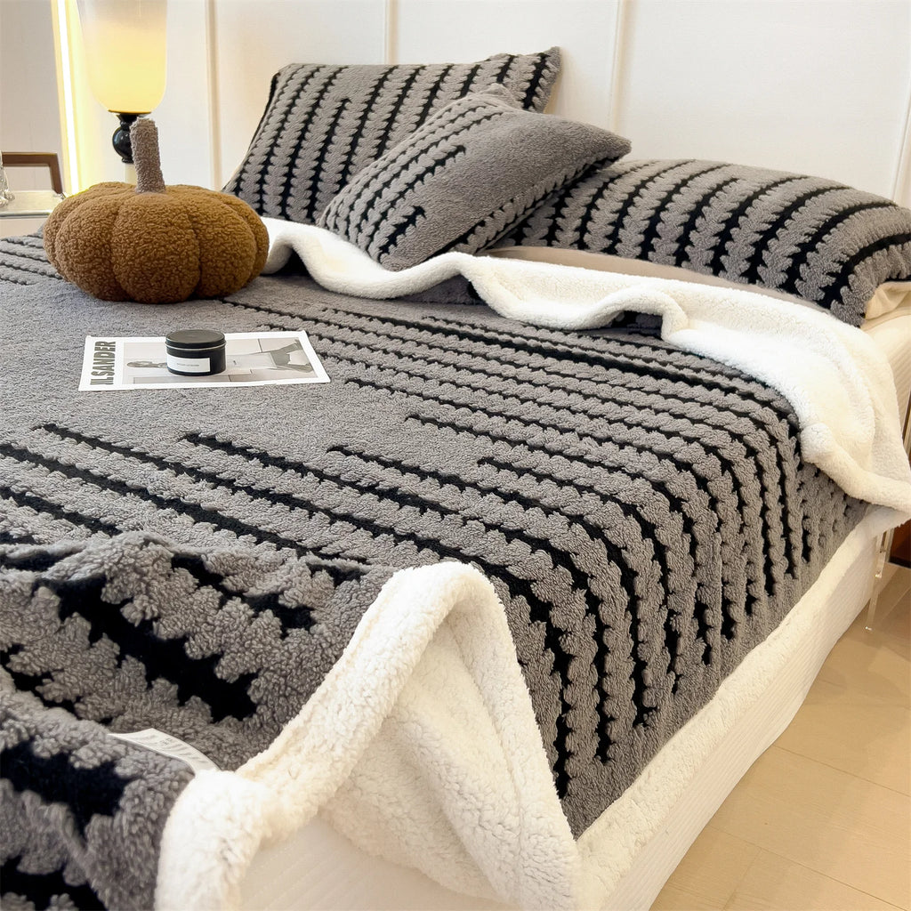 1PC Reversible Fluffy Sherpa Lined Blanket, Ultra Soft Heavyweight Fleece Blanket, Stylish Decorative Warm Blanket for Living Room Apartment