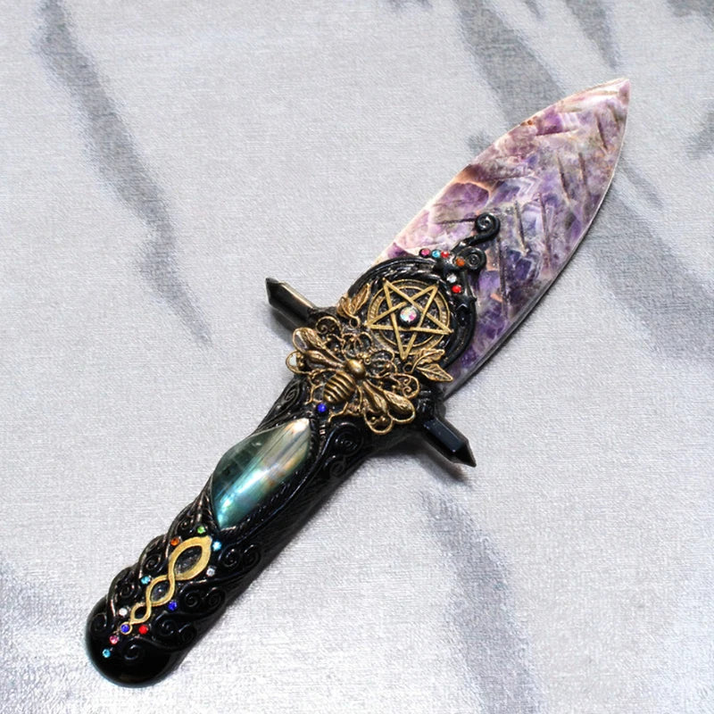 Hand Made Natural Amethyst Semi Precious Healing Stones Crystal Witch Magic Wands Reiki Stick For Home Decoration