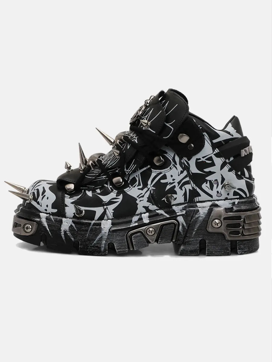 2026 New Original Design Graffiti Platform Men's and Women's Dark Rivets Rock Punk Heightening Muffin Casual Dad Shoes