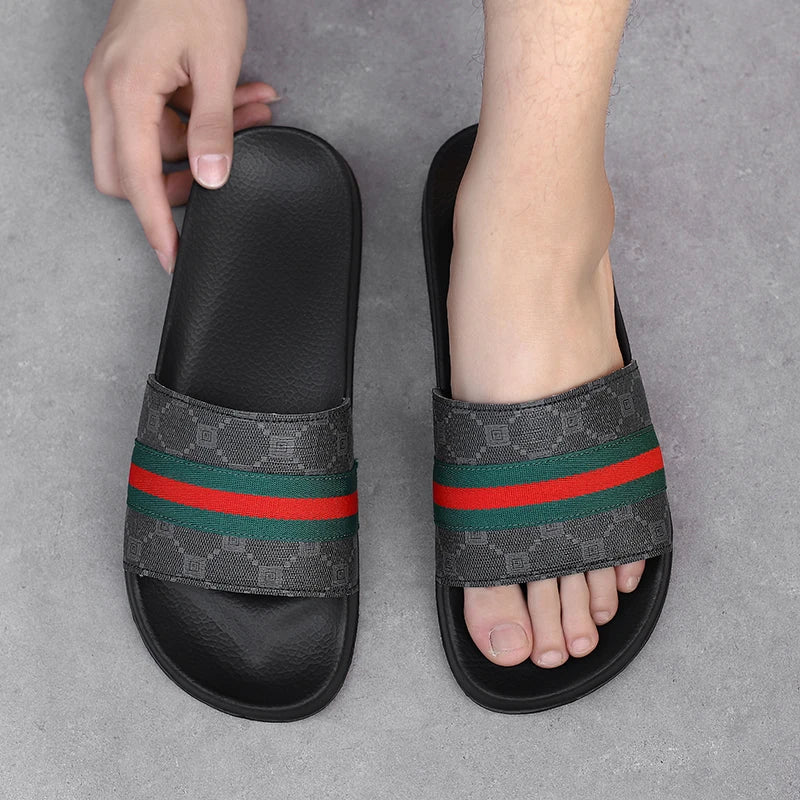 Slippers for Men Outdoor Man Summer Slippers Indoor Sandals Men Casual Summer Brand Non-slip Wear-resistant Ultra Soft Slides