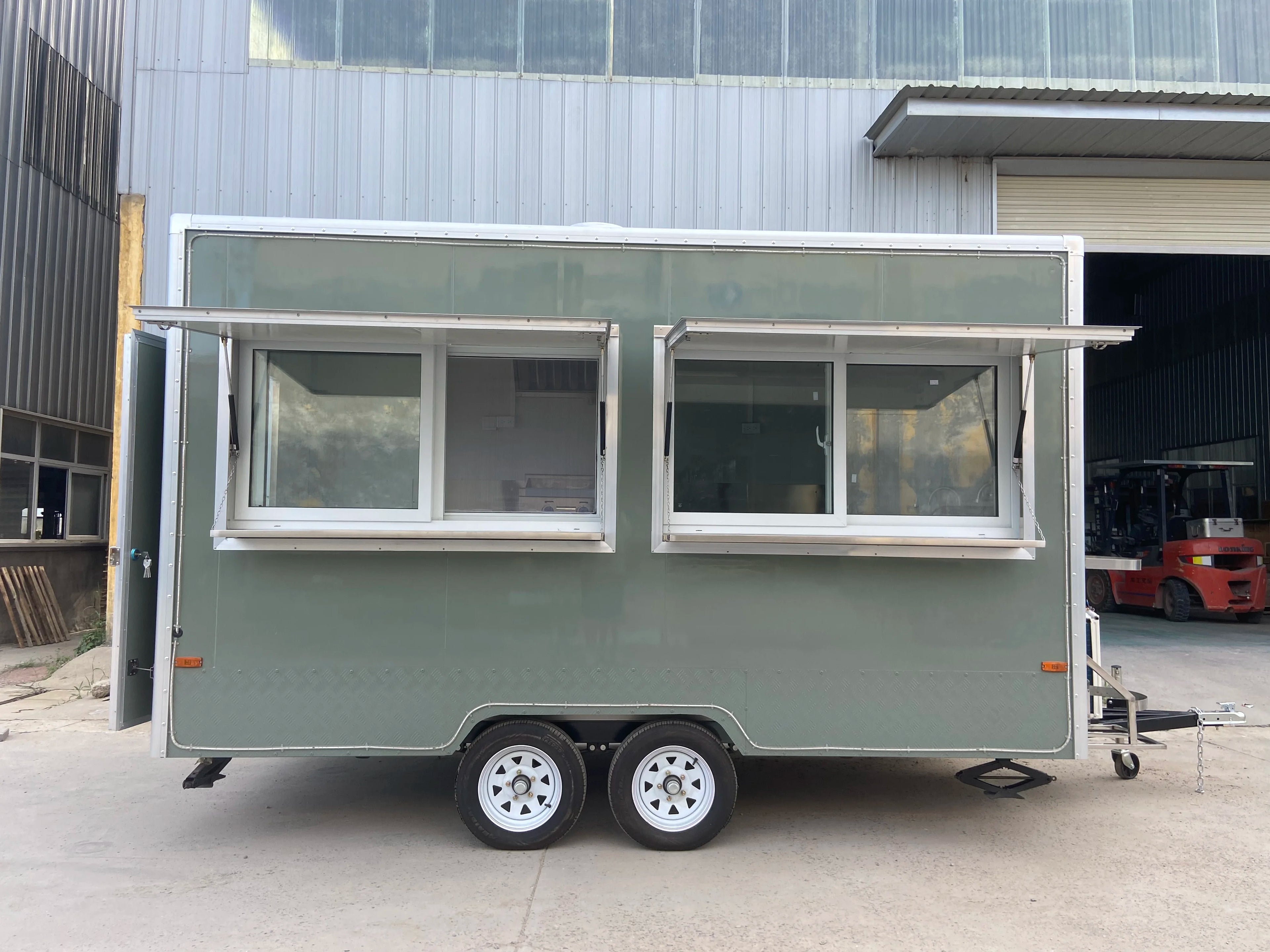 Mobile Food Truck With Fully Equipped Kitchen Street Vending Trailer With Fryer Grill Sink For Hot Dog Burger Pizza