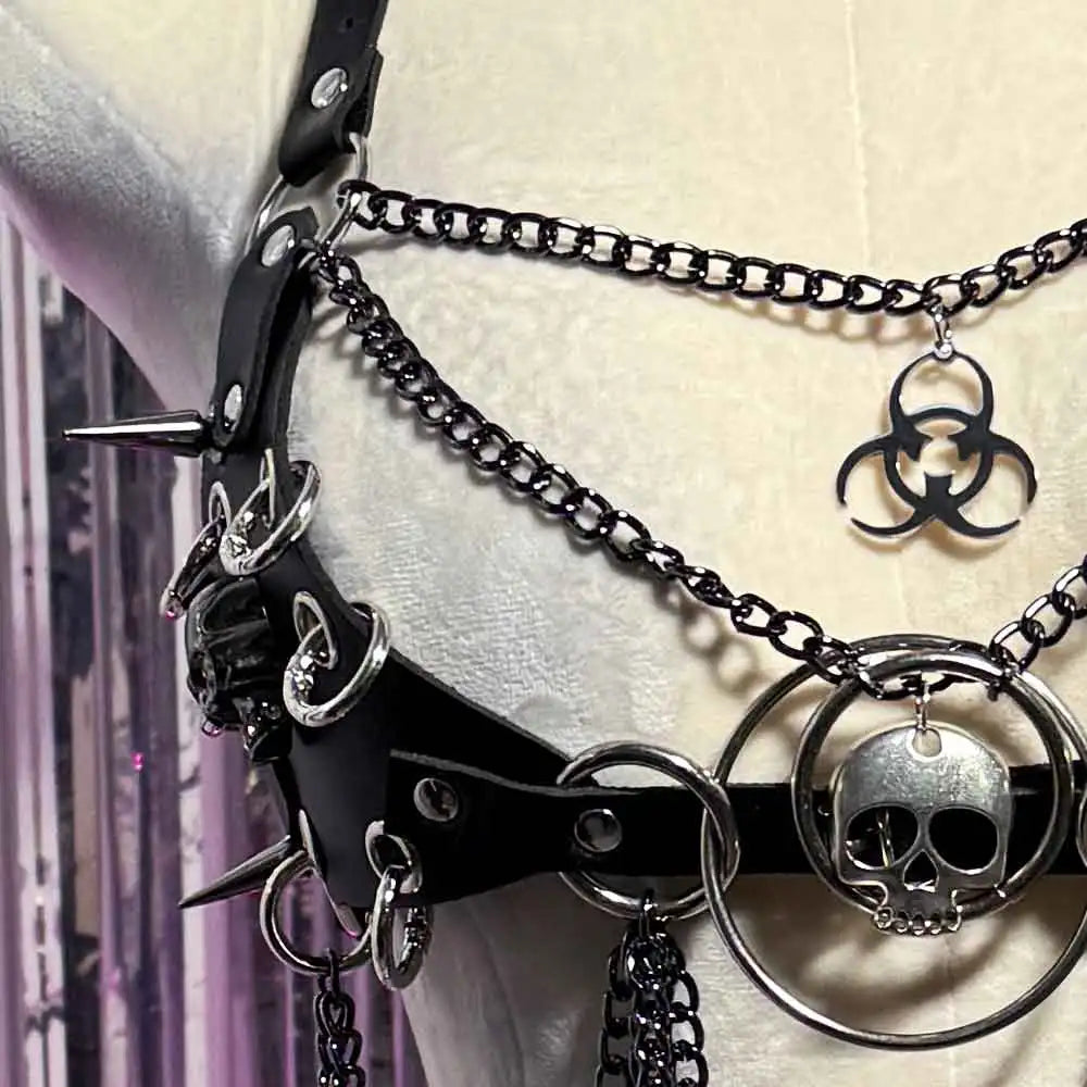 Gothic Emo Punk Woman Top with Spikes Alternative Grunge PU Leather Tank Y2K ALT Harnesses Gothic Clothes for Women 90s Party