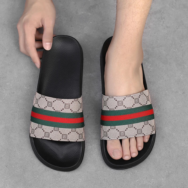 Slippers for Men Outdoor Man Summer Slippers Indoor Sandals Men Casual Summer Brand Non-slip Wear-resistant Ultra Soft Slides