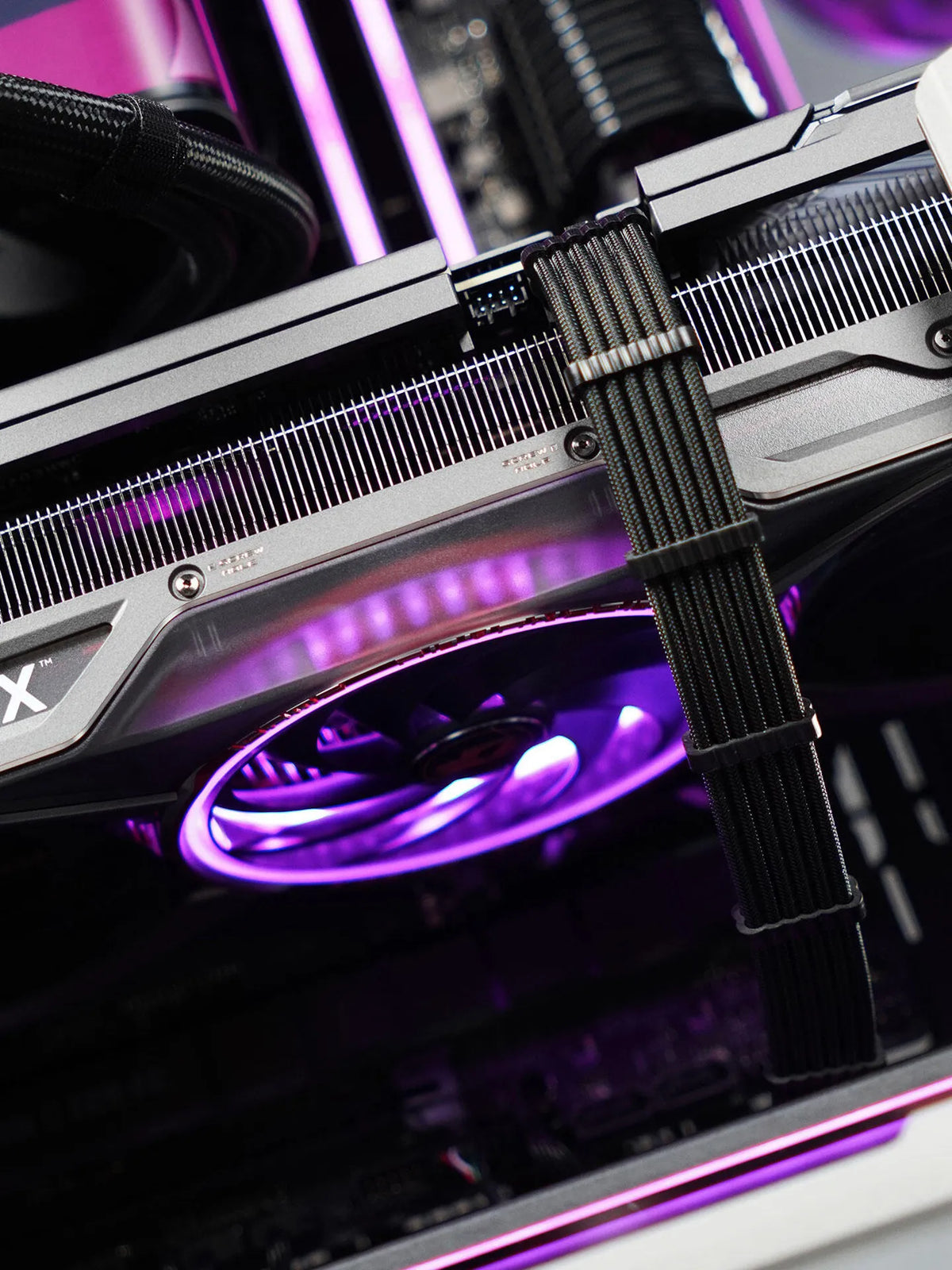 BO400 high-end sea view room computer host 9800X3D 5080 gaming e-sports high-quality desktop
