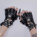 Punk Vintage Glove Y2K Fashion Gothic Harajuku Metal Rivet Skull Half Finger Black PU Leather Rock Gloves Lolita Coaplay Gloves