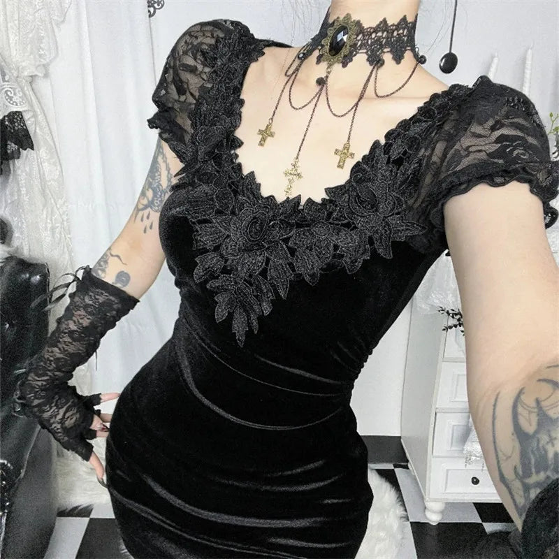 Goth Dark Women Elegant Fashion Black Velvet Mini Dress Mall Gothic Lace Patchwork Bodycon Dresses Fairy Waist Pleated Partywear