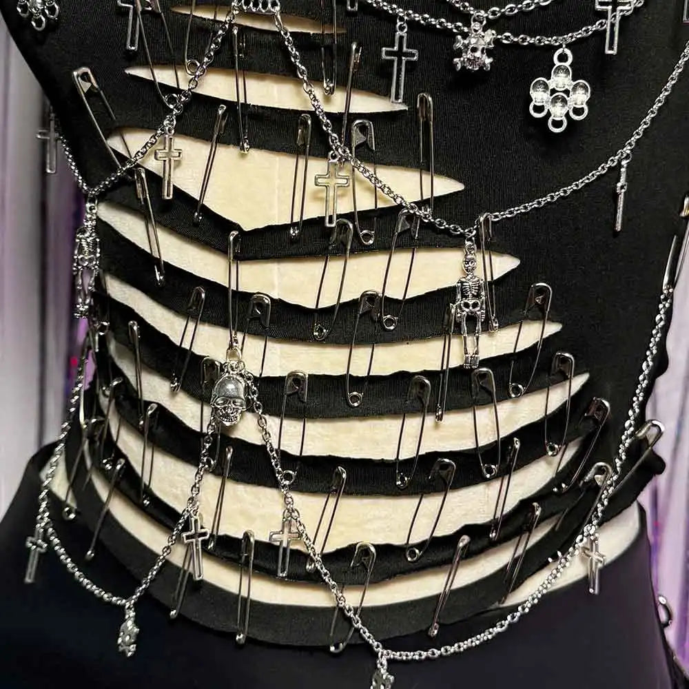 Women's Y2K Gothic Cross Crop Top Emo Grunge Punk Tank Egirl 90s Sexy Goth ALT T-Shirt for Rave Festival Alternative Clothing