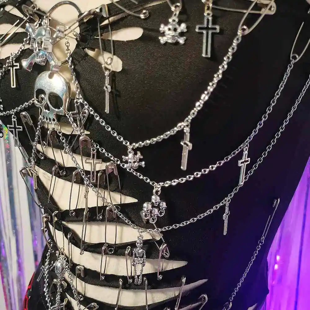 Women's Y2K Gothic Cross Crop Top Emo Grunge Punk Tank Egirl 90s Sexy Goth ALT T-Shirt for Rave Festival Alternative Clothing