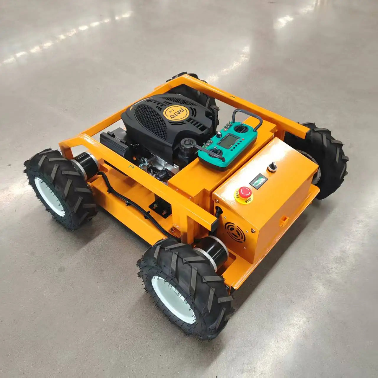 Ergonomic Lawn Mowers Self Propelled Gas CE/EU5/EPA 1500 ㎡/h 5KM/H 45° Support Customization Made in China Compact Body