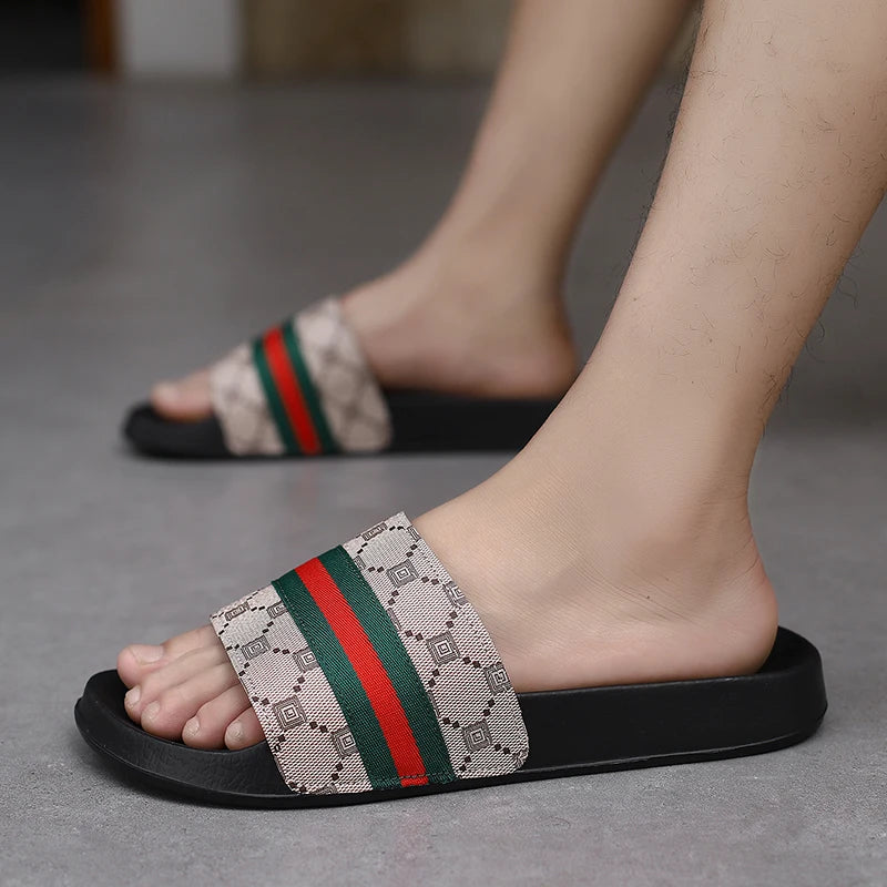 Slippers for Men Outdoor Man Summer Slippers Indoor Sandals Men Casual Summer Brand Non-slip Wear-resistant Ultra Soft Slides