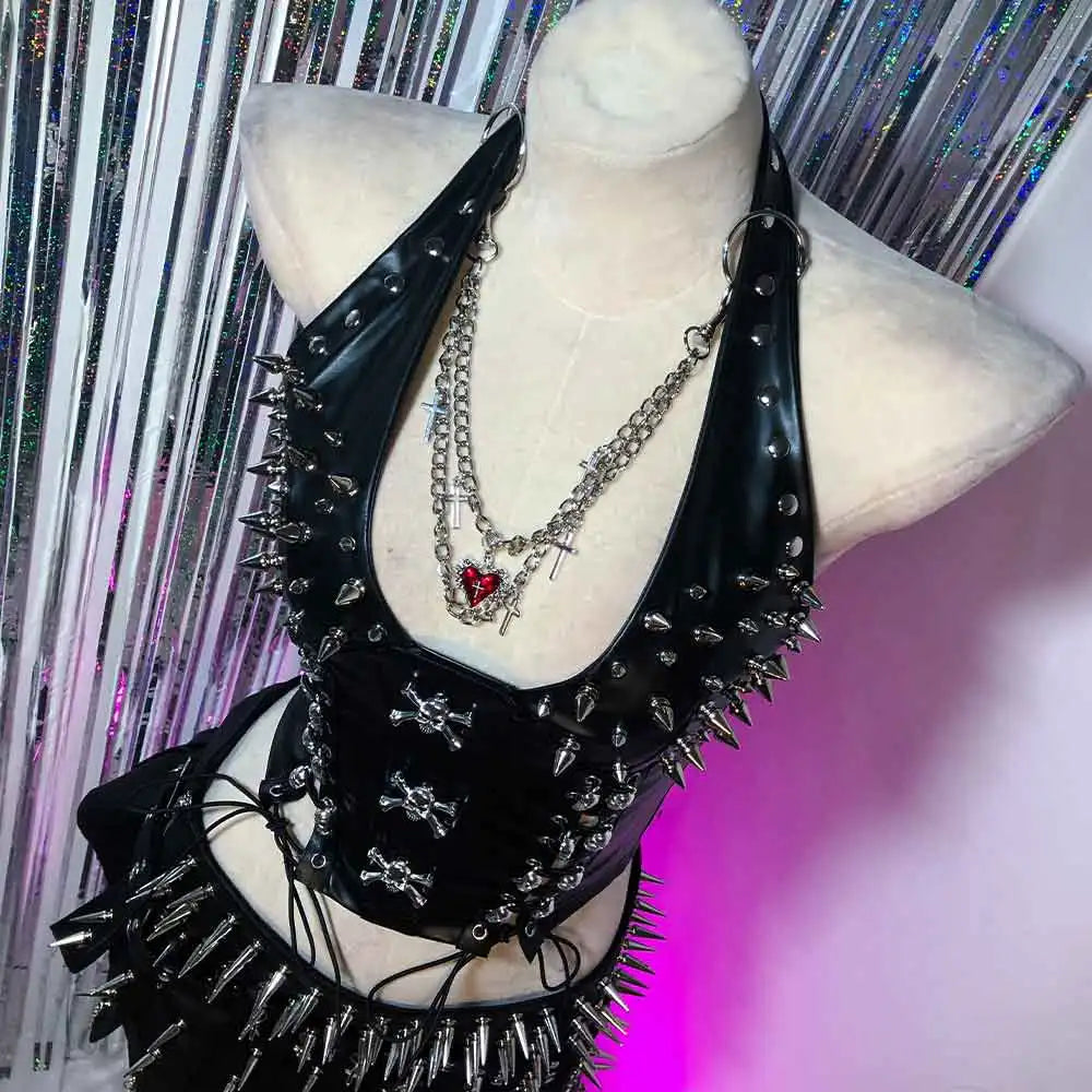 Women's Y2K Goth Top Emo Clothing Gothic Dark Boho Tank Top with Spikes Punk Rock Style for Teens Rave Festival Grunge T-Shirt